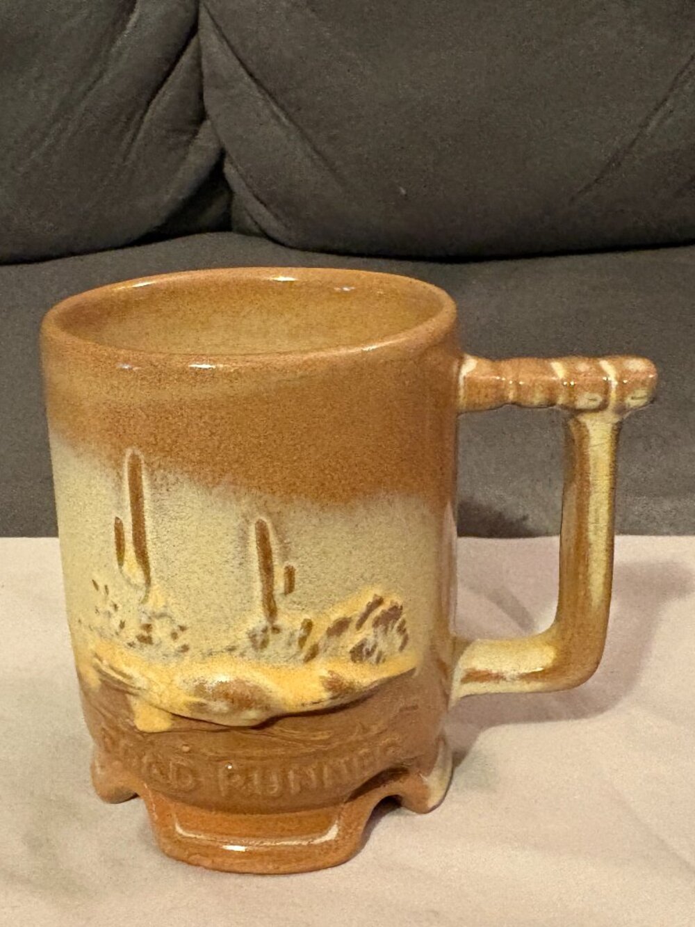 VTG 1980's Frankoma Pottery Mug-Road Runner/Desert Cactus-Plainsman Gold-4"H-EUC